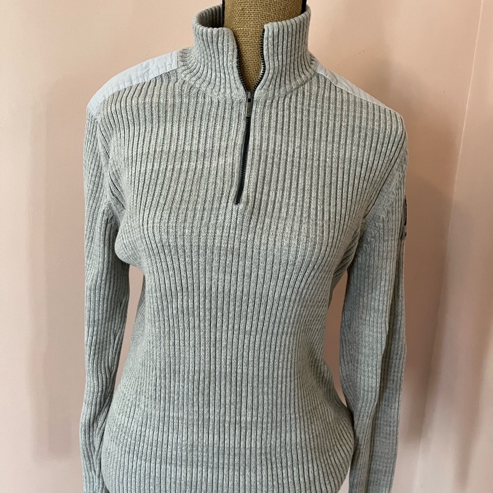 Calvin Klein Gray Turtleneck Sweater with Ribbed Texture